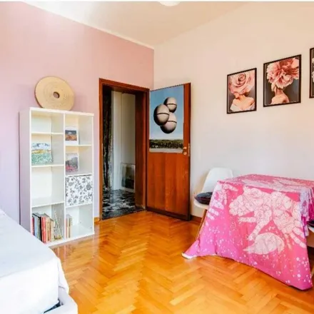 Rent this 3 bed apartment on Via Elena Valmarana in 35133 Padua Province of Padua, Italy