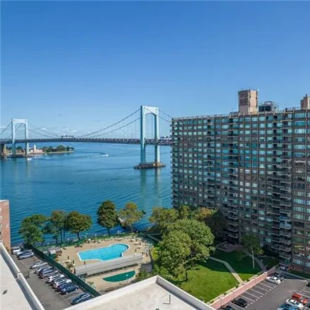 Image 5 - 166-25 Powells Cove Boulevard, New York, NY 11357, USA - Apartment for sale