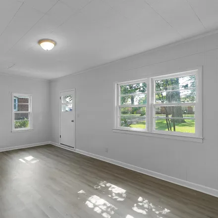 Image 9 - HMC Sleep Lab, Carrington Street, Savannah, TN 38372, USA - House for sale