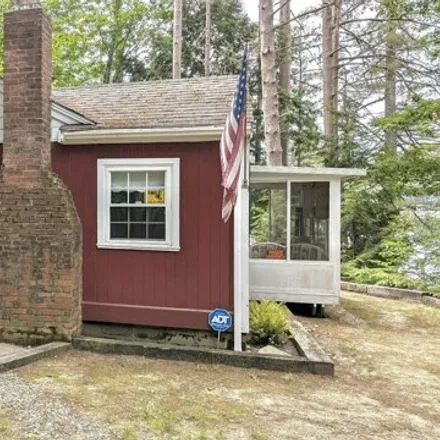 Image 2 - 16 Coast Ln, Alton, New Hampshire, 03810 - House for sale