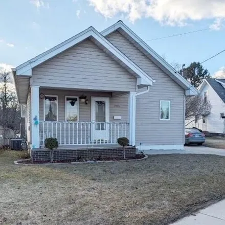 Buy this 2 bed house on 2910 Forest Avenue in Two Rivers, WI 54241