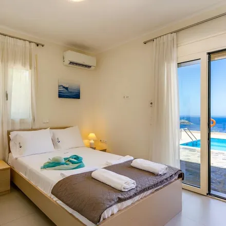 Rent this 4 bed house on Ammoudi in Community of Agios Nikolaos, Agios Nikolaos Municipal Unit