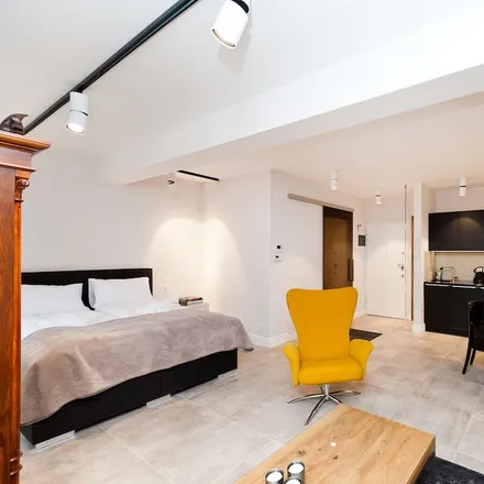 Rent this studio apartment on 6 Trynitarska
