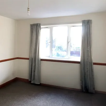 Image 2 - Knowsley Road, New Ferry, CH42 1QB, United Kingdom - Apartment for rent