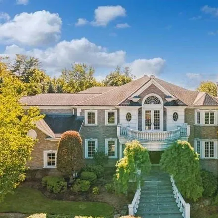 Buy this 6 bed house on 9 Hoover Drive in Cresskill, Bergen County