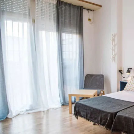 Rent this 6 bed room on Carrer del General San Martín in 1, 46004 Valencia