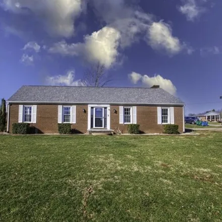 Buy this 3 bed house on 418 Dogwood Drive in Stanford, KY 40484