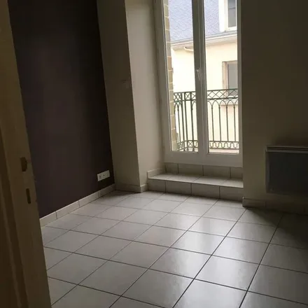 Image 7 - 9 Rue du Chanoine Rossignol, 35150 Janzé, France - Apartment for rent