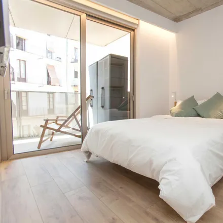 Rent this 2 bed apartment on Carrer de Valldonzella in 54, 08001 Barcelona