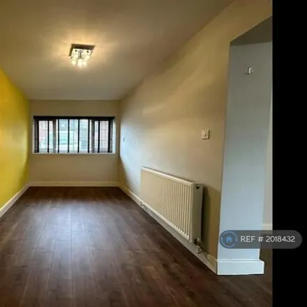 Image 6 - Fay Crescent, Sheffield, S9 3DJ, United Kingdom - Townhouse for rent