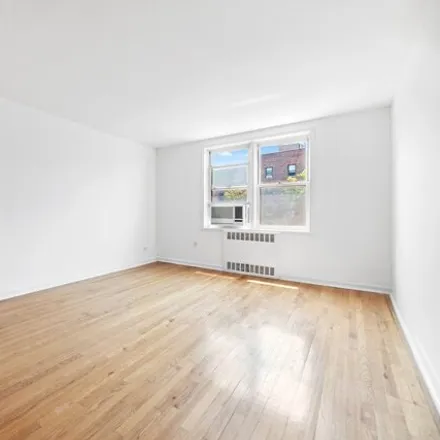 Image 2 - unnamed road, New York, NY 10471, USA - Apartment for sale