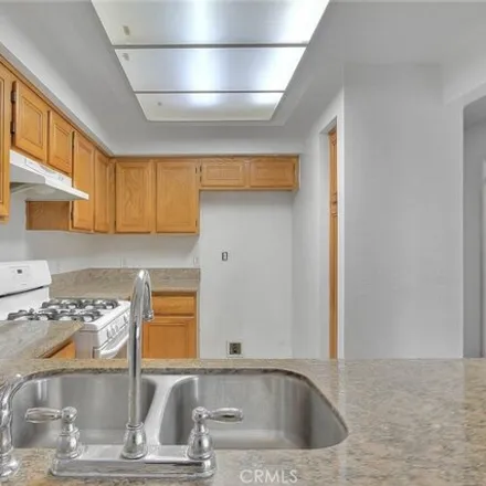 Image 7 - Garfield Avenue, Bell Gardens, CA 90040, USA - Condo for sale