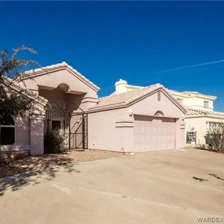 Buy this 2 bed house on Huukan Golf Club (ex Desert Lakes Golf Course) in 5835 Desert Lakes Drive, Fort Mohave