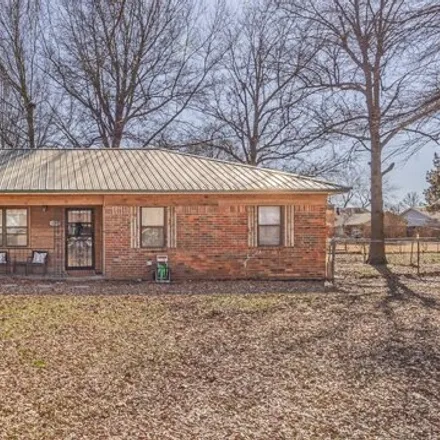 Buy this 3 bed house on 329 Bevill Avenue in Gosnell, Mississippi County