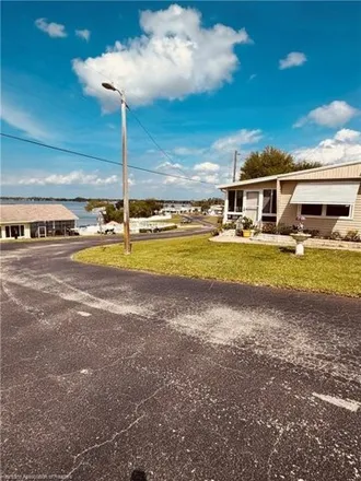 Image 4 - 97 Paradise Hill Drive, Sylvan Shores, Highlands County, FL 33852, USA - Apartment for sale