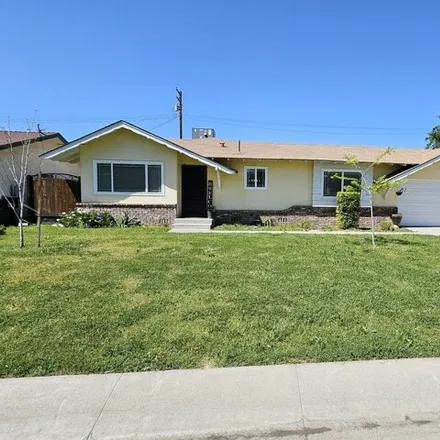 Buy this 3 bed house on 585 North Walch Street in Porterville, CA 93257