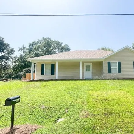 Buy this 3 bed house on 610 Killebrew Street in Newton, Dale County