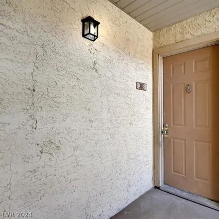 Image 3 - 5436 West Harmon Avenue, Spring Valley, NV 89103, USA - Condo for rent