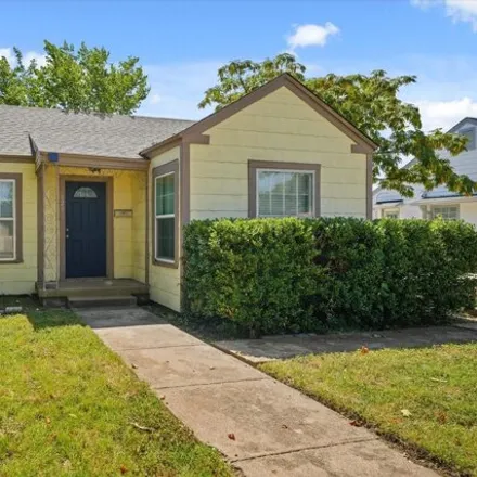 Image 8 - 829 Roosevelt St, Arlington, Texas, 76011 - Townhouse for sale