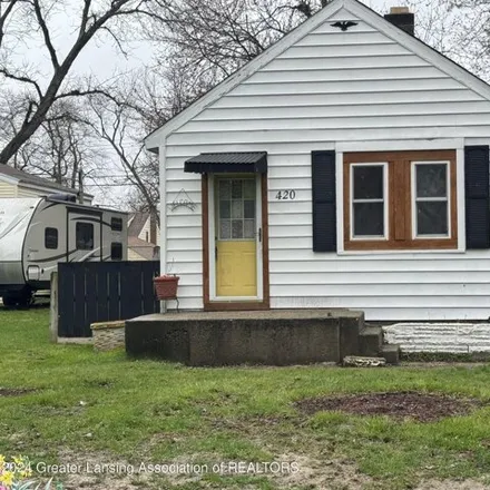 Buy this 2 bed house on 446 North Deerfield Avenue in Lansing Charter Township, MI 48917