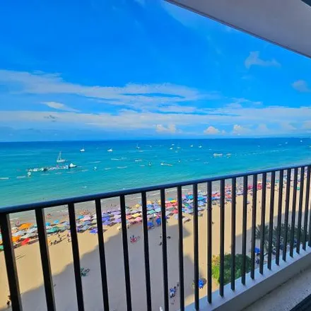 Buy this 4 bed apartment on Avenida Malecón in 241550, Salinas