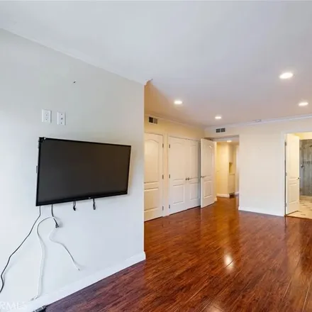 Rent this 2 bed apartment on 400 North Louise Street in Glendale, CA 91203