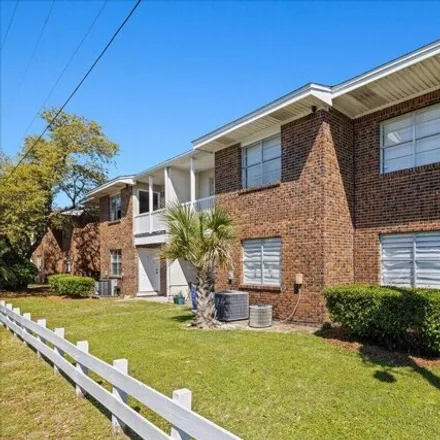 Buy this 2 bed condo on 663 Colonial Drive in Okaloosa County, FL 32547