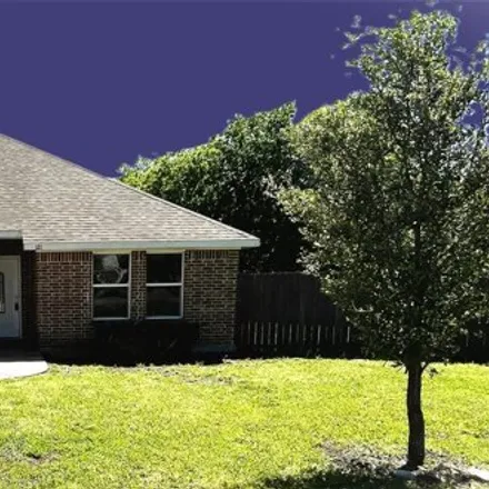 Buy this 3 bed house on 199 Halifax Circle in Palmer, Ellis County