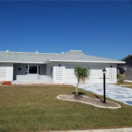 Rent this 2 bed house on 1212 Fordham Drive in Sun City Center, Hillsborough County