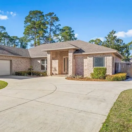 Rent this 4 bed house on 724 Persimmon Way in Niceville, FL 32578