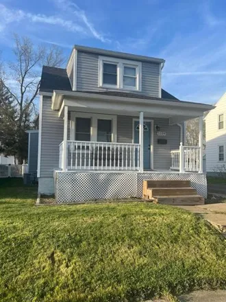 Buy this 3 bed house on 1107 West Fair Avenue in Lancaster, OH 43130