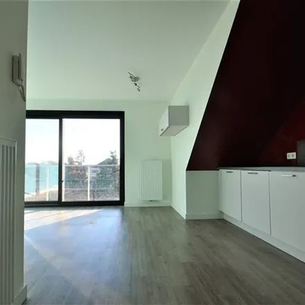 Rent this 2 bed apartment on Sint-Ursmarusstraat 106 in 9200 Dendermonde, Belgium