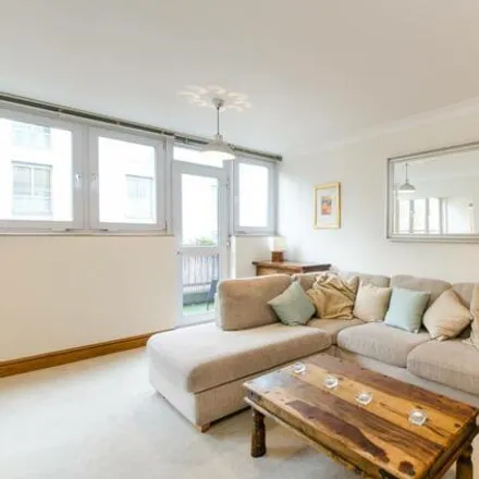 Image 4 - Semley House, Semley Place, London, SW1W 9SX, United Kingdom - Apartment for sale