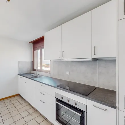 Image 2 - Via Monte Ceneri, 6595 Locarno, Switzerland - Apartment for rent