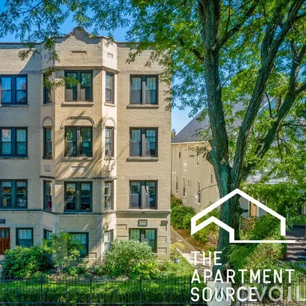 Rent this 1 bed apartment on 4863 N Hermitage Ave