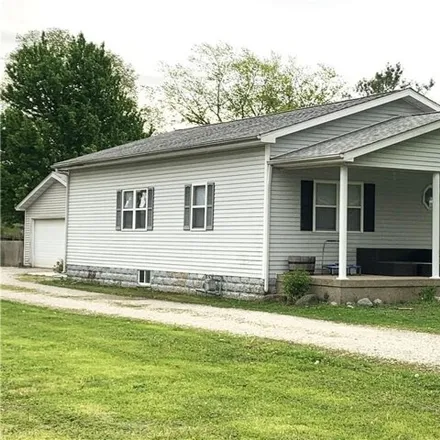 Buy this 3 bed house on 240 South Wells Street in Pana, IL 62557