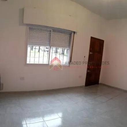 Buy this 2 bed apartment on General Frías 2393 in Partido de Lomas de Zamora, Llavallol