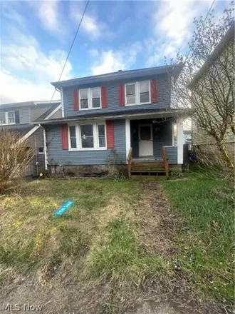 Buy this 3 bed house on Baldwin Avenue in East Liverpool, OH 26034