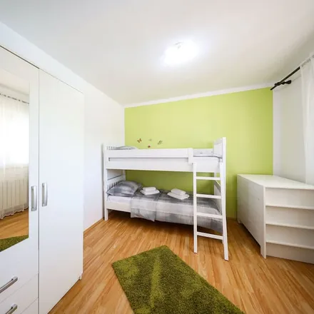 Rent this 4 bed house on 23241 Općina Poličnik