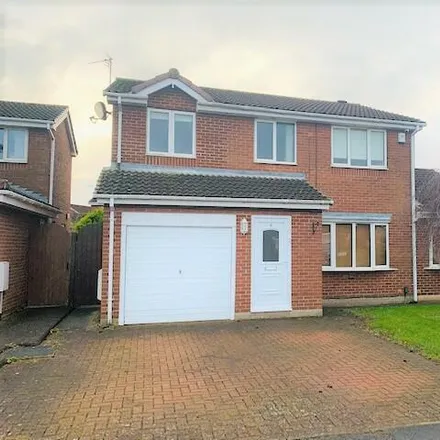 Rent this 4 bed house on Kingsdale Close in Yarm, TS15 9UQ