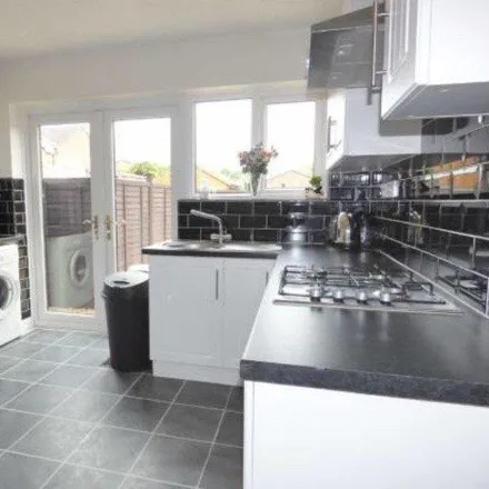 Image 3 - Verdin Court, Cheshire East, CW1 3YH, United Kingdom - Apartment for rent