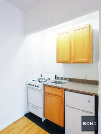 Image 3 - 405 West 54th Street, New York, NY 10019, USA - Apartment for rent