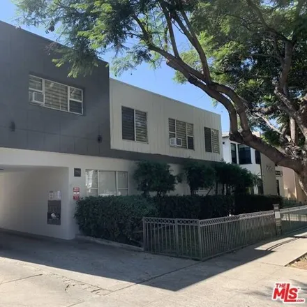 Image 2 - 7983 Norton Avenue, West Hollywood, CA 90046, USA - House for sale