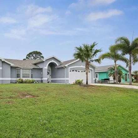 Image 7 - 461 Southwest Eyerly Avenue, Port Saint Lucie, FL 34983, USA - House for sale