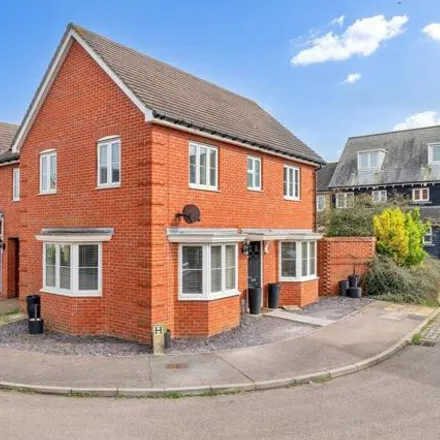Buy this 3 bed house on Ringstone in Heathfield, CB22 4AE