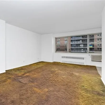 Image 2 - 2940;2942;2944 West 5th Street, New York, NY 11224, USA - Apartment for sale