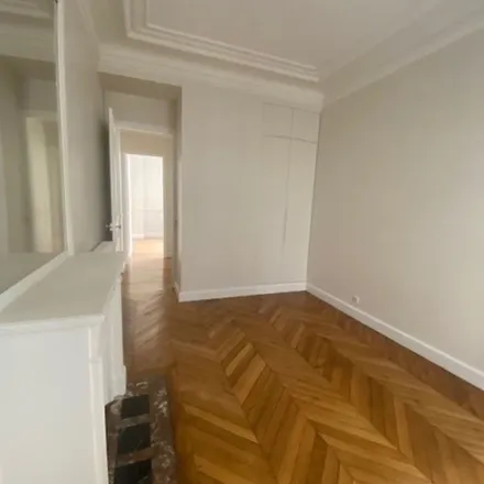 Rent this 3 bed apartment on Sergic Paris 8ème in 45 Rue de Courcelles, 75008 Paris