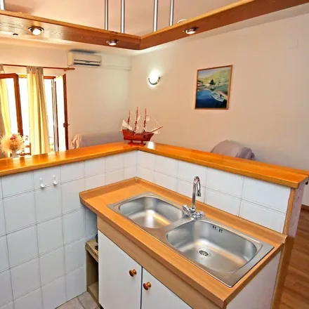 Image 2 - Šibenik, Šibenik-Knin County, Croatia - Apartment for rent