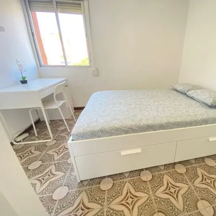 Rent this 1 bed room on Calle de Alcocer in 31, 28041 Madrid