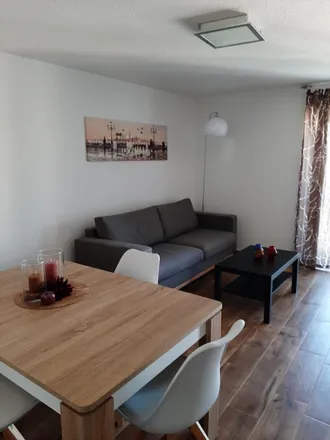 Rent this 2 bed apartment on Demianiplatz 19 in 02826 Görlitz, Germany